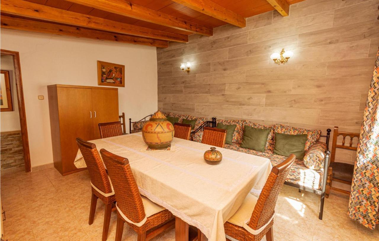 Awesome Home In Antequera With Wifi Экстерьер фото